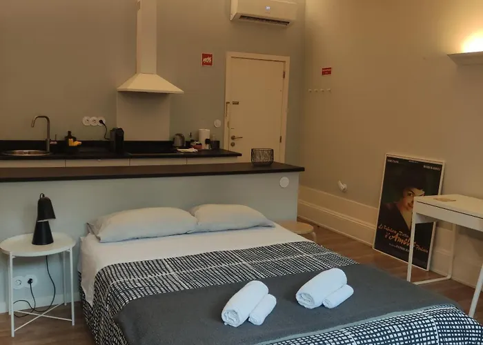 Baixa24 •p1r• Brand New In The Historic Center Apartment Porto